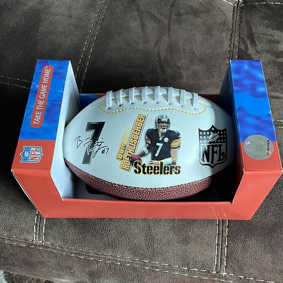 Steelers Mini Football - Picture 3 of 5